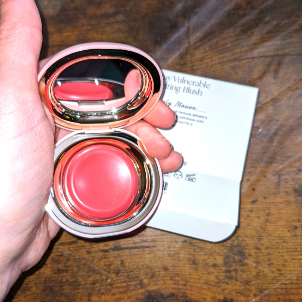 Rare Beauty Stay Vulnerable Melting Blush Nearly Mauve NWT